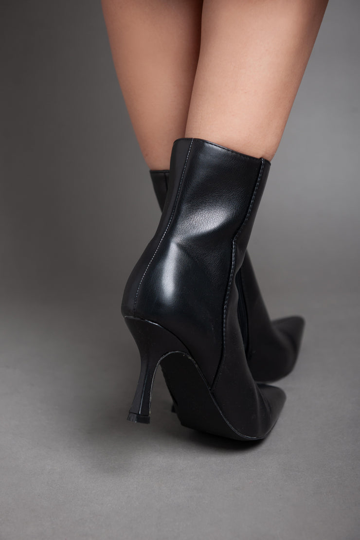 High Heel Classy Half Boot - Black