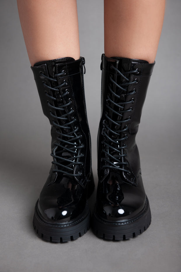 Shiny Half Boot With Laces - Black