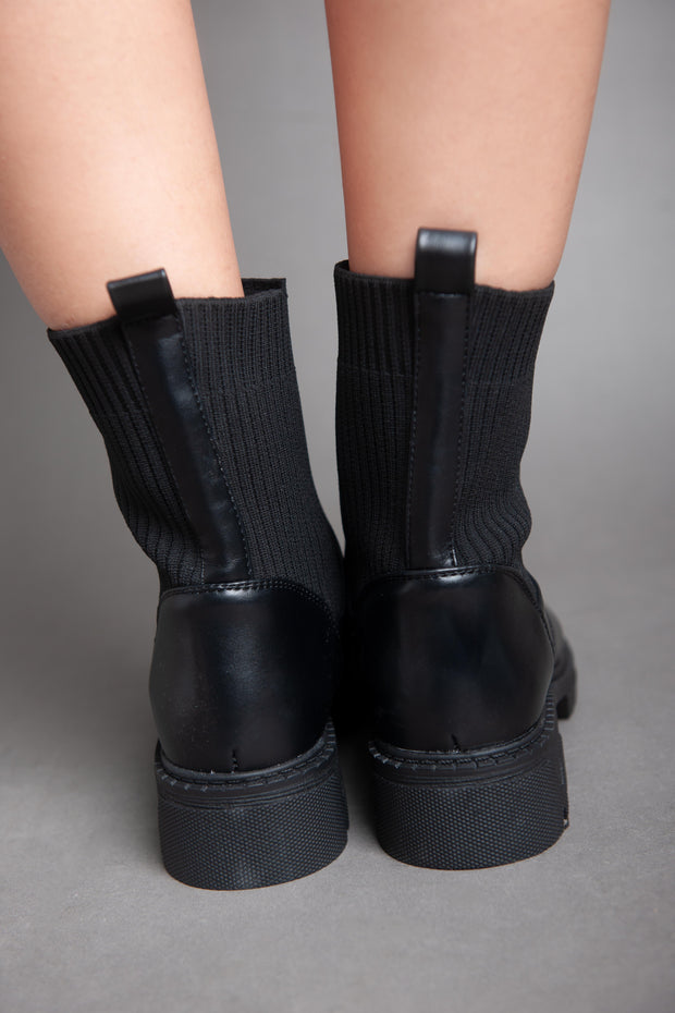 Chunky Zip Up Ankle Boots - Black