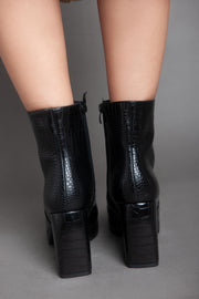Squared Heel Leather Half Boot - Black