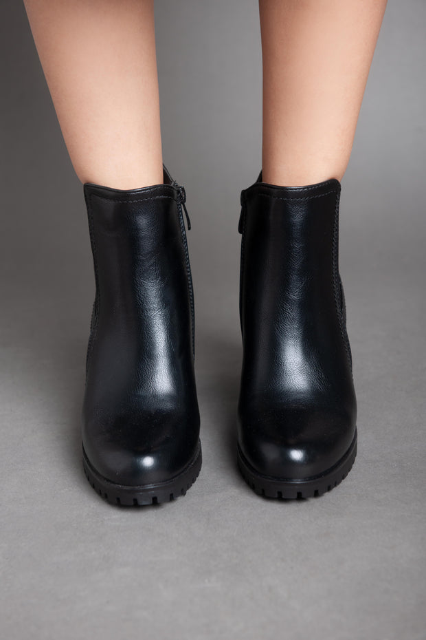 Shiny Classy Ankle Boot - Black