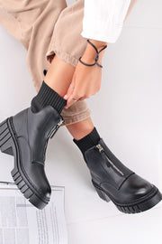 Ankle boots with front zip - Black