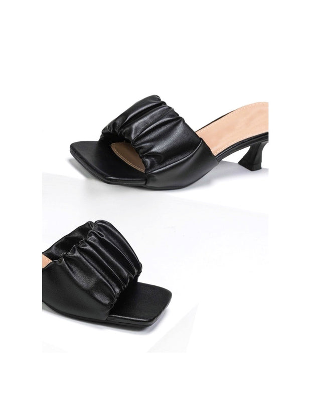 mules pedal with frilled band - Sandal Heels - Black
