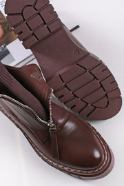 Ankle boots with front zip - Brown