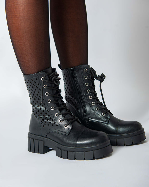 Hiking ankle boots - Black