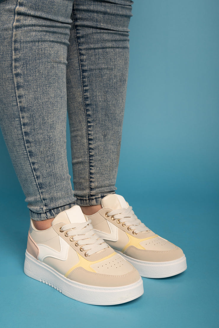 Trendy Casual Sneakers - Colorful