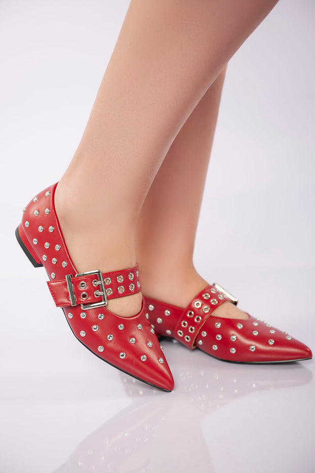 Studded Buckle Strap Flat - Maroon