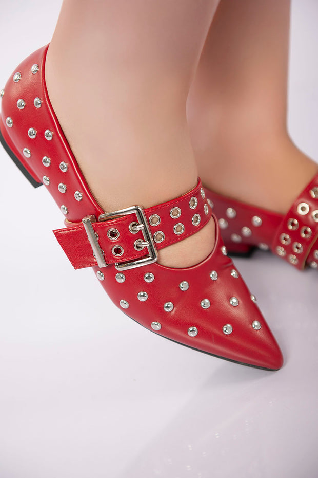 Studded Buckle Strap Flat - Maroon