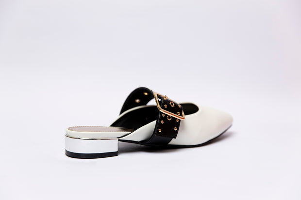 Flat Heel Pointed Toe Buckle Strap
