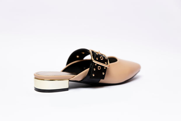 Flat Heel Pointed Toe Buckle Strap